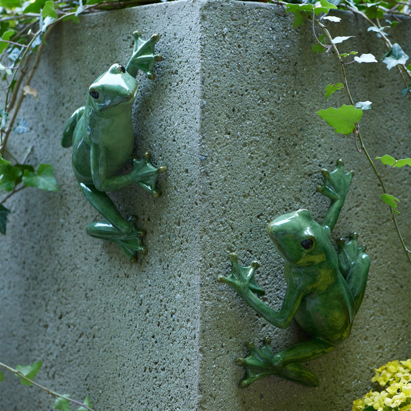 Melrose Stone Garden Frog Wall Accent (Set of 2)