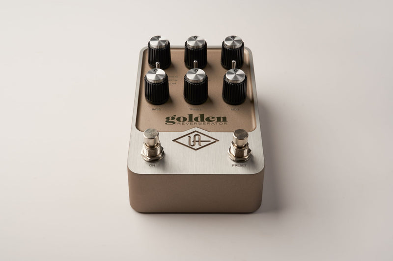 Universal Audio GOLDEN Reverberator Stereo Effects Pedal