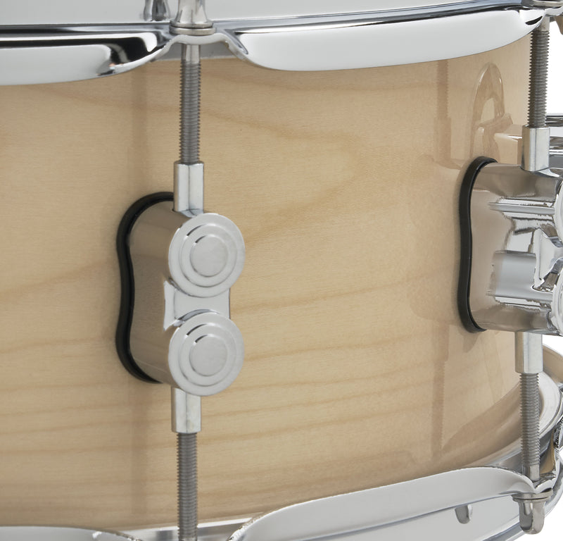 PDP Concept Maple 5.5x14 Snare Natural Lacquer with Chrome Hardware