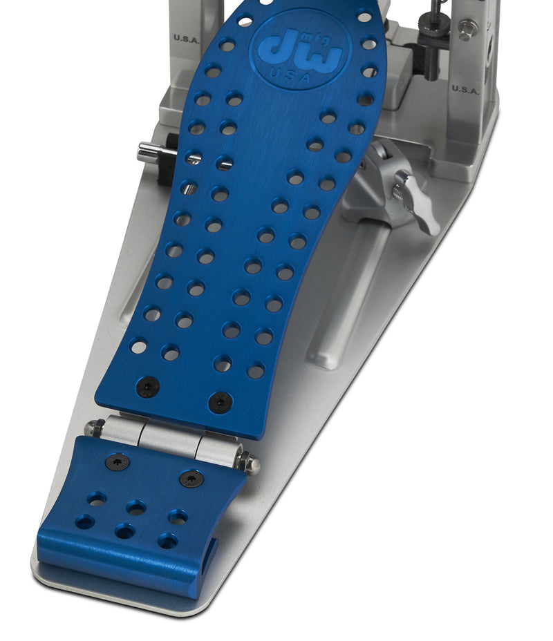 DW MFG Series Machined Direct Drive Single Pedal w/ Bag - Blue - DWCPMDDBL