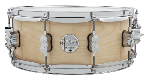 PDP Concept Maple 5.5x14 Snare Natural Lacquer with Chrome Hardware