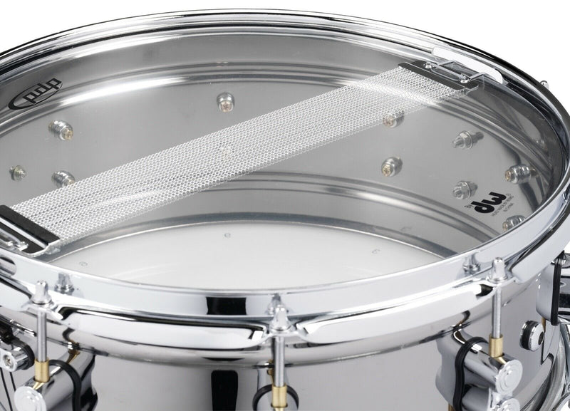 PDP Concept Series Metal Snare 5.5x14 Black Nickel Over Steel w/Chrome Hardware